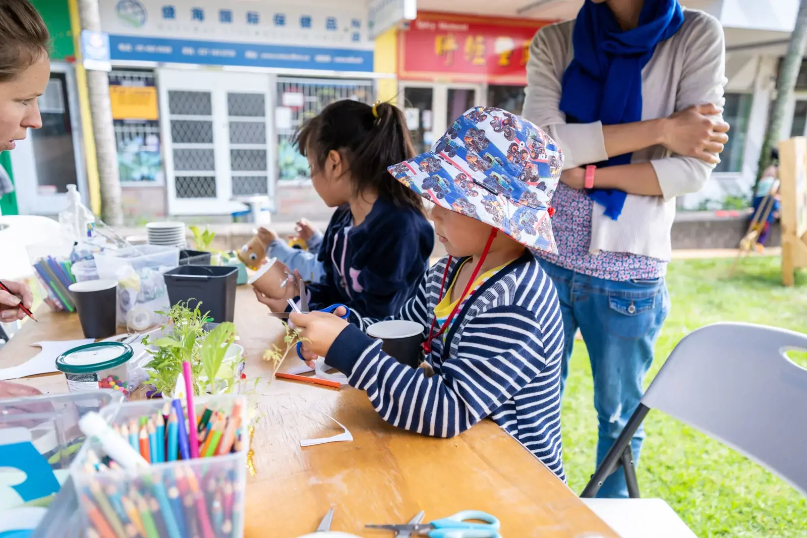 Kids Take Part In Northcote Easter Treasure Hunt8