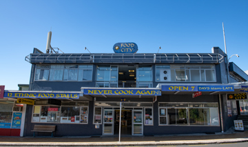 Northcote 2204 4381