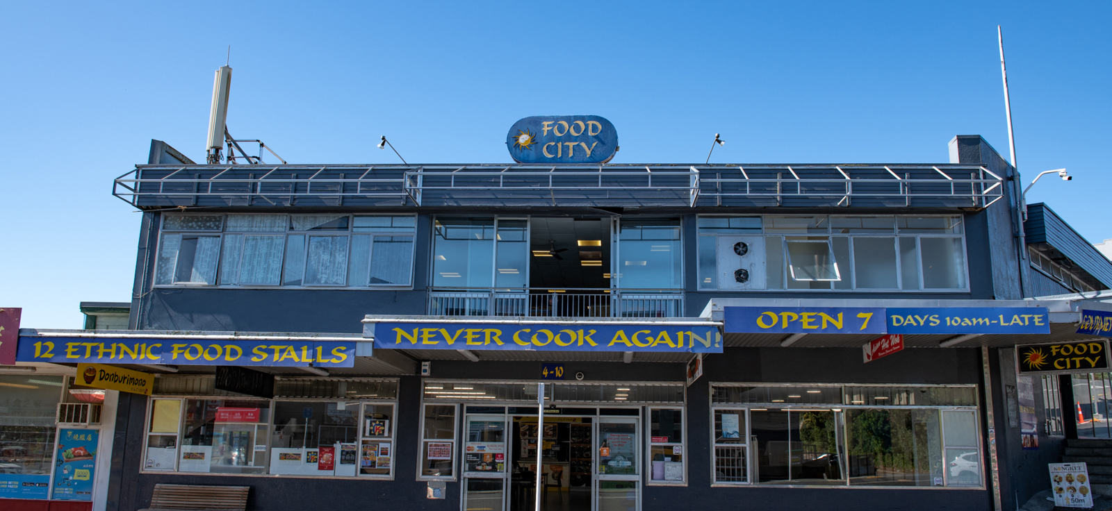 Northcote 2204 4381