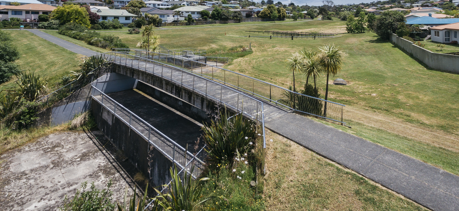 Neighbourhoods Whangaparaoa 02Q2 05 D'oyly Reserve