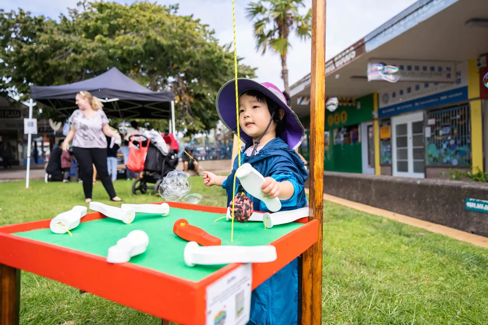 Kids Take Part In Northcote Easter Treasure Hunt9